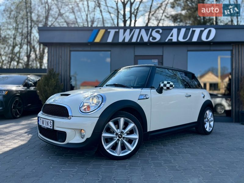 Хэтчбек MINI Cooper 2013 в Одессе