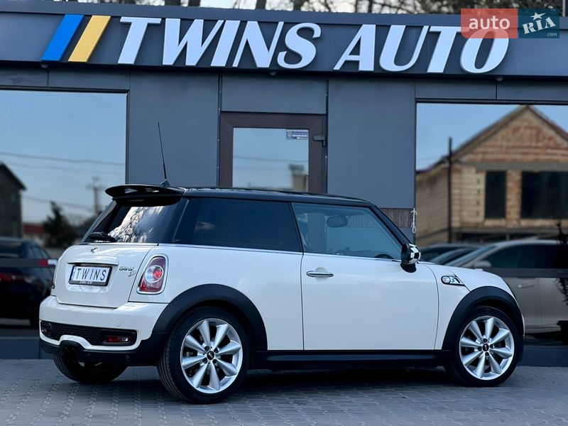 Хэтчбек MINI Cooper 2013 в Одессе