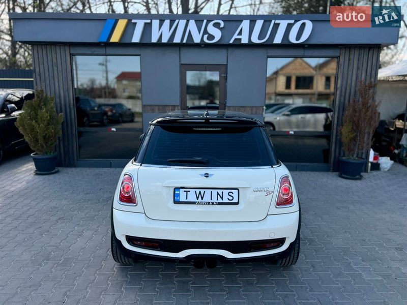 Хэтчбек MINI Cooper 2013 в Одессе
