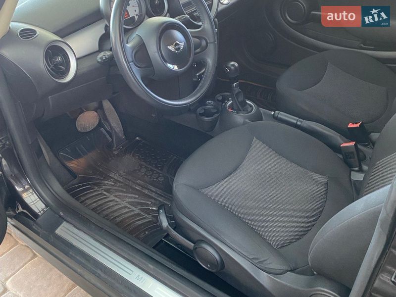 Хэтчбек MINI Cooper 2013 в Киеве фото 3 Хэтчбек MINI Cooper 2013 в Киеве
