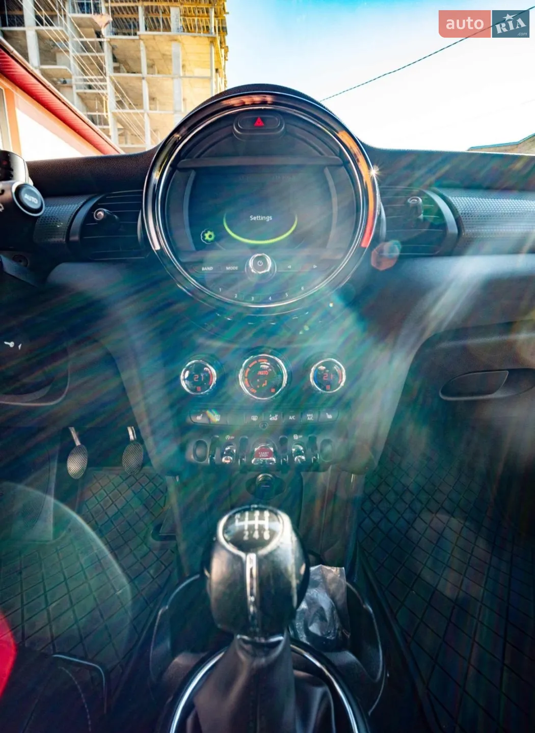 2015 MINI Cooper - мініатюра 28