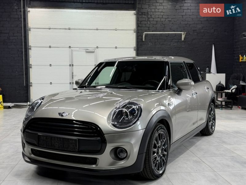 Хэтчбек MINI Cooper 2019 в Кременчуге