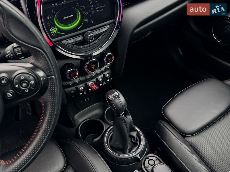 Хэтчбек MINI Cooper 2017 в Киеве