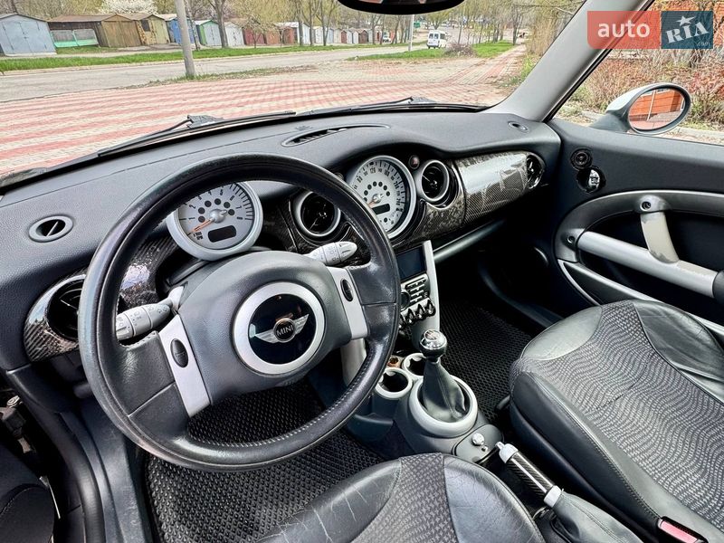 Хетчбек MINI Cooper 2002 в Запоріжжі