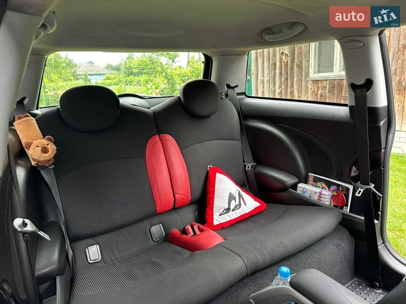 Хэтчбек MINI Cooper 2008 в Чернигове фото 5 Хэтчбек MINI Cooper 2008 в Чернигове