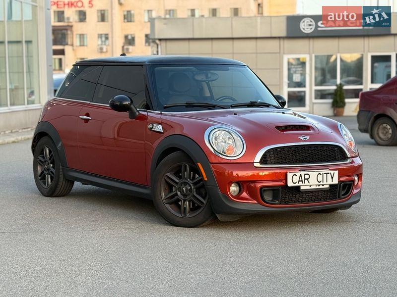 Хэтчбек MINI Cooper 2013 в Киеве