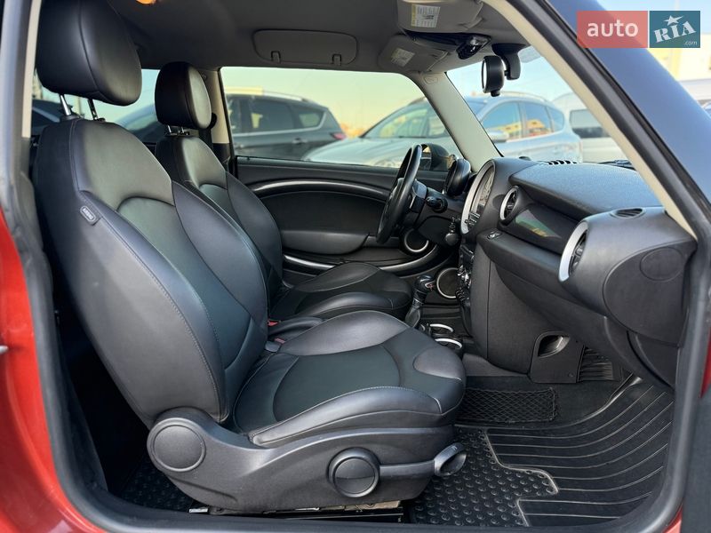 Хэтчбек MINI Cooper 2013 в Киеве