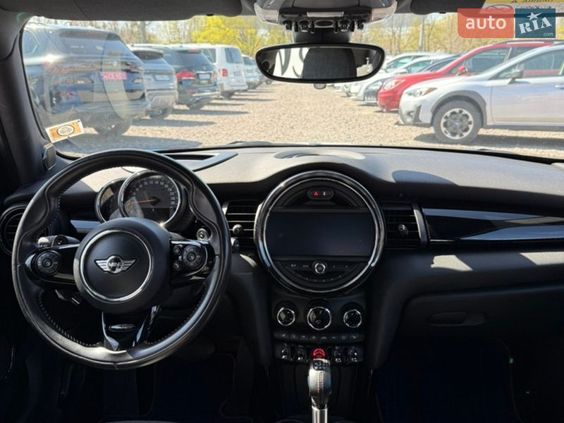 Хетчбек MINI Cooper 2017 в Черкасах
