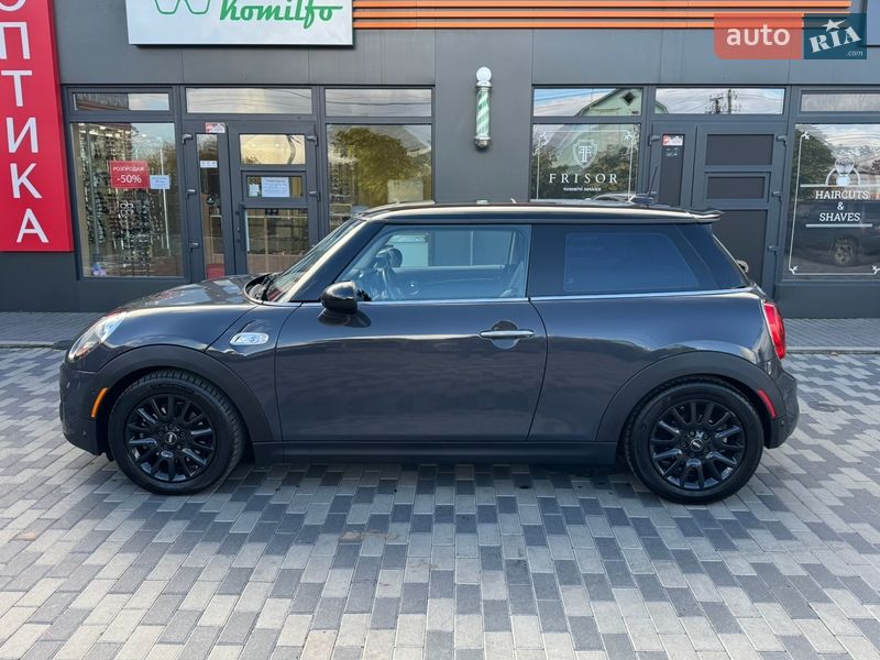 Хэтчбек MINI Cooper 2017 в Киеве