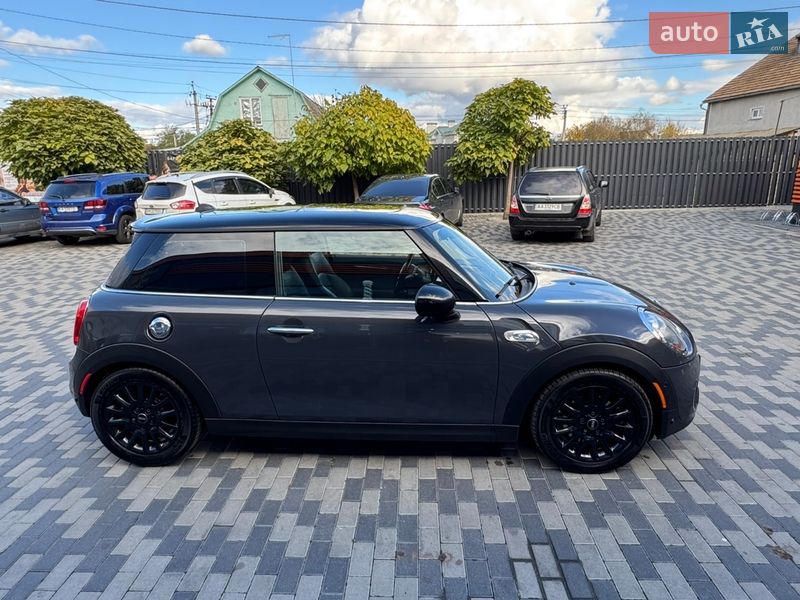 Хэтчбек MINI Cooper 2017 в Киеве