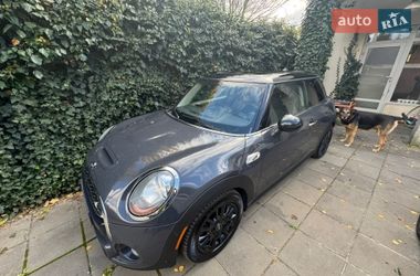 Хэтчбек MINI Cooper 2017 в Киеве