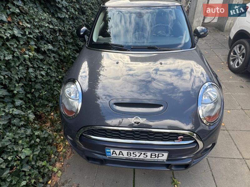 Хэтчбек MINI Cooper 2017 в Киеве