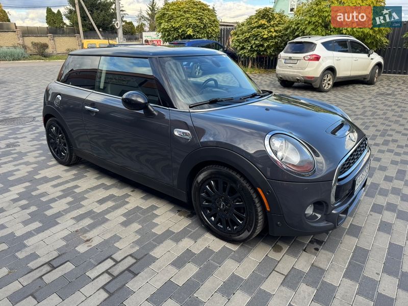Хэтчбек MINI Cooper 2017 в Киеве