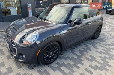 Хэтчбек MINI Cooper 2017 в Киеве
