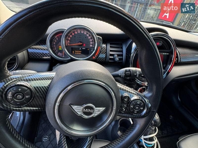 Хэтчбек MINI Cooper 2017 в Киеве