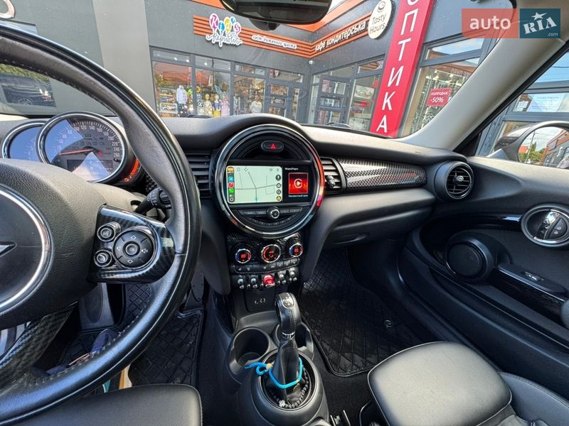 Хэтчбек MINI Cooper 2017 в Киеве