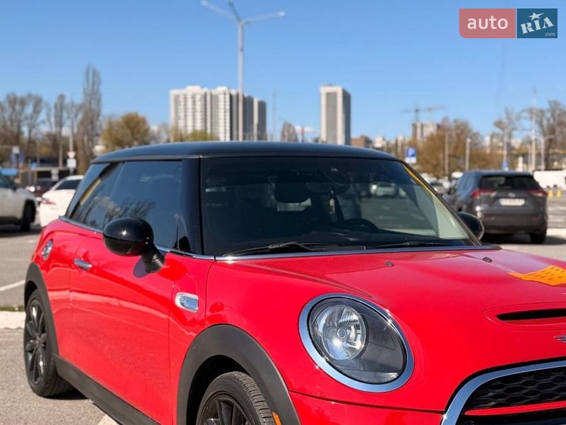 Хэтчбек MINI Cooper 2019 в Киеве