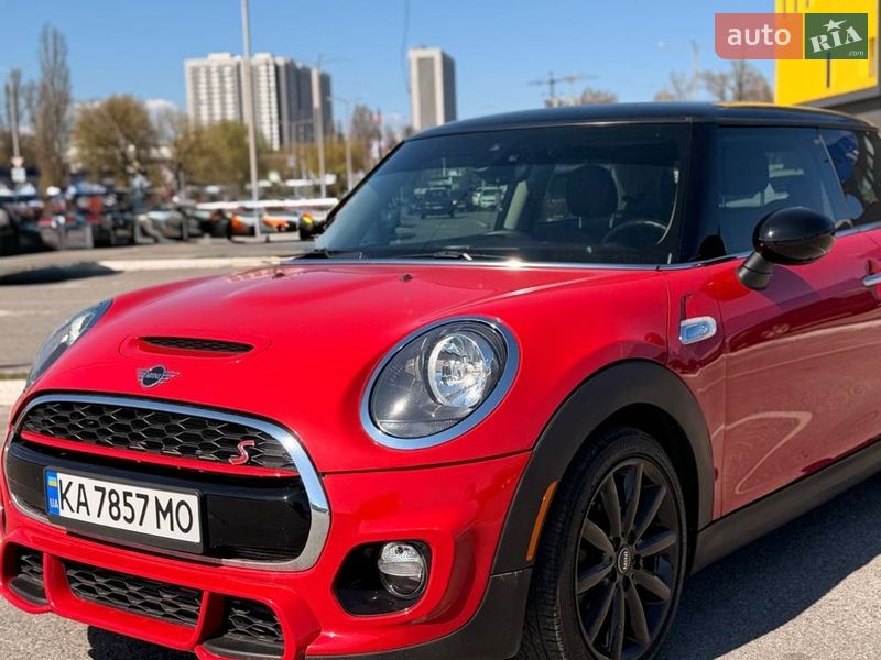 Хэтчбек MINI Cooper 2019 в Киеве