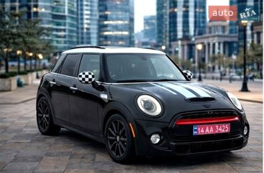 Хетчбек MINI Cooper 2015 в Києві фото 3 Хетчбек MINI Cooper 2015 в Києві