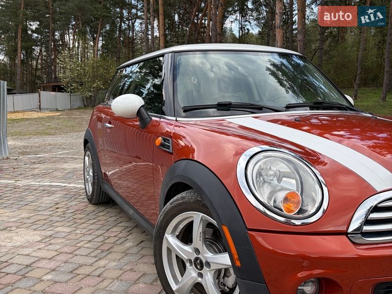 Хэтчбек MINI Cooper 2012 в Залещиках