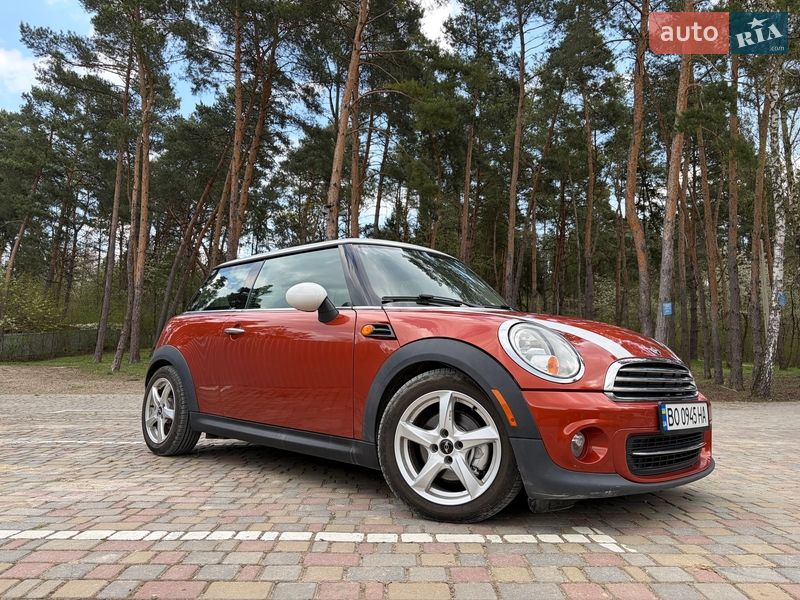 Хэтчбек MINI Cooper 2012 в Залещиках
