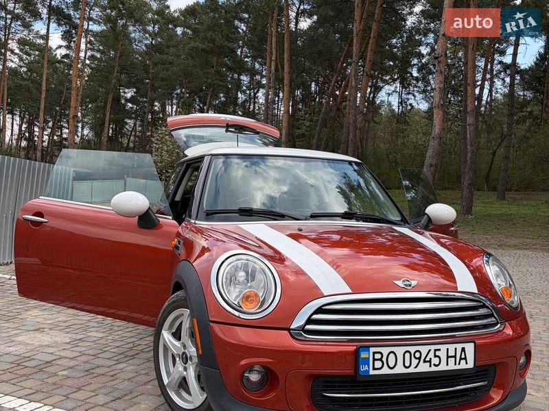 Хэтчбек MINI Cooper 2012 в Залещиках