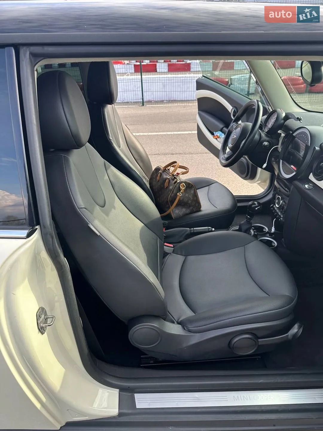 2013 MINI Cooper - мініатюра 34