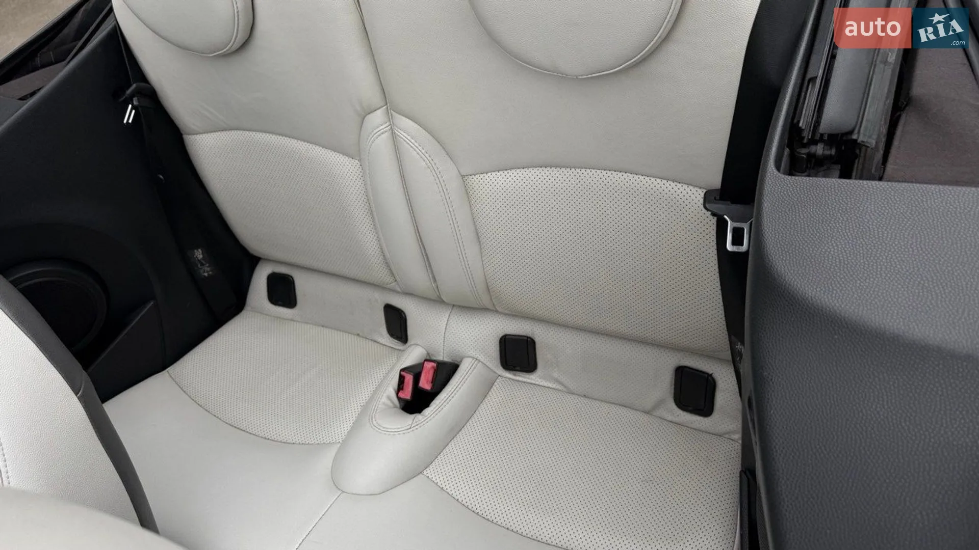 2011 MINI Cooper - мініатюра 37