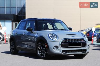 Хэтчбек MINI Cooper 2020 в Киеве
