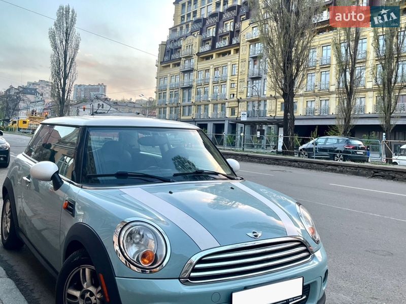 Хэтчбек MINI Cooper 2013 в Киеве