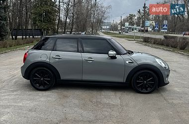 Хэтчбек MINI Cooper 2016 в Броварах