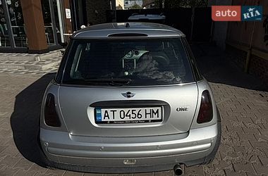 Хетчбек MINI Cooper 2004 в Івано-Франківську