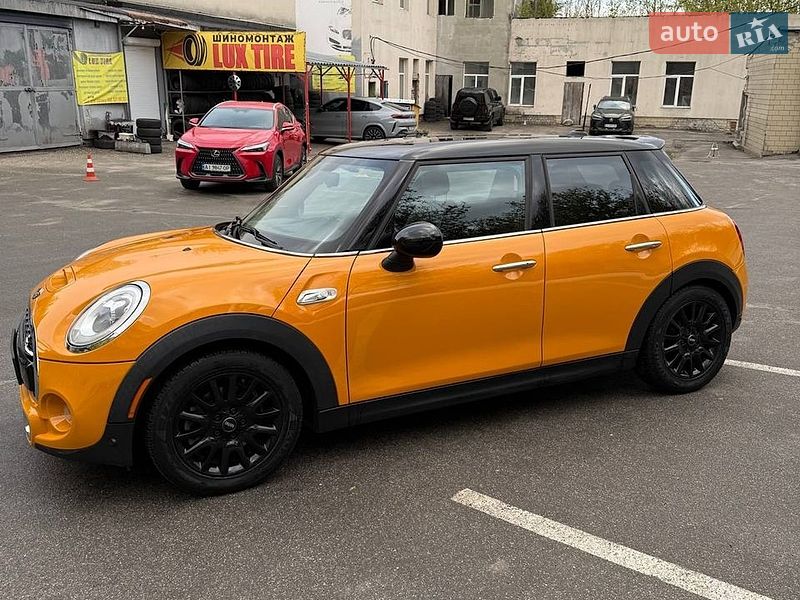 Хэтчбек MINI Cooper 2015 в Киеве