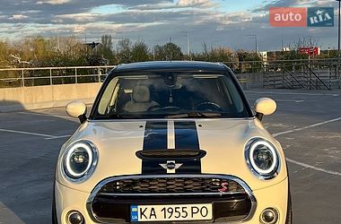 Хэтчбек MINI Cooper 2019 в Киеве