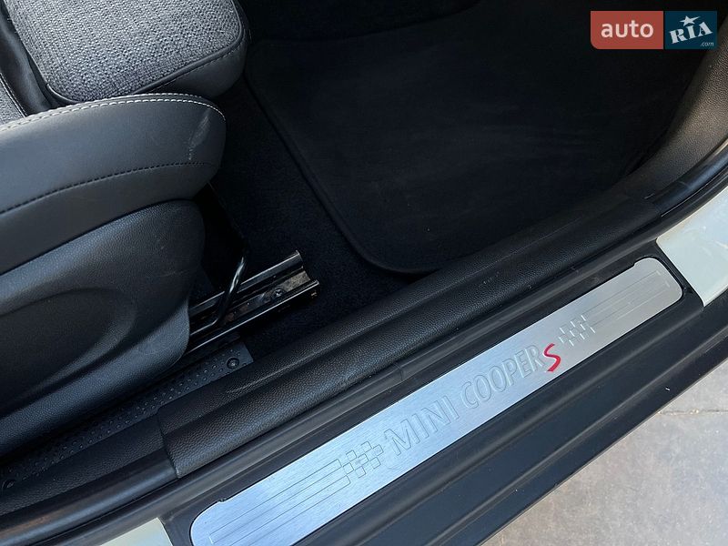 Хэтчбек MINI Cooper 2019 в Киеве