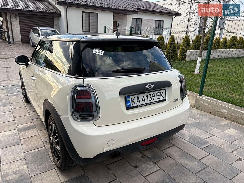Хэтчбек MINI Cooper 2014 в Киеве фото 3 Хэтчбек MINI Cooper 2014 в Киеве
