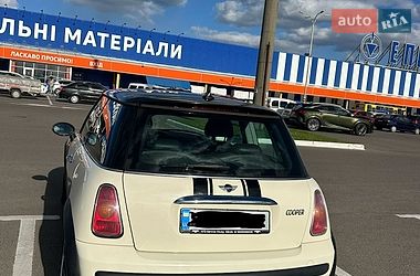 Хэтчбек MINI Cooper 2004 в Луцке
