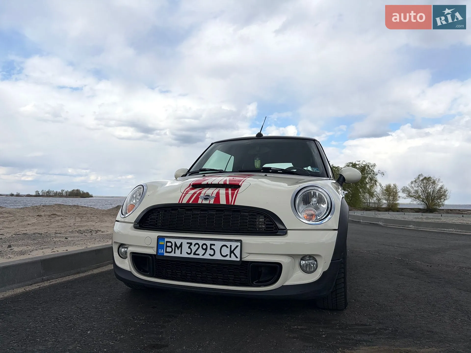 2013 MINI Cooper - мініатюра 3