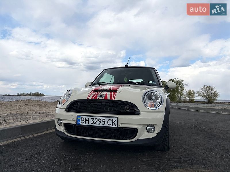 Хэтчбек MINI Cooper 2013 в Черкассах