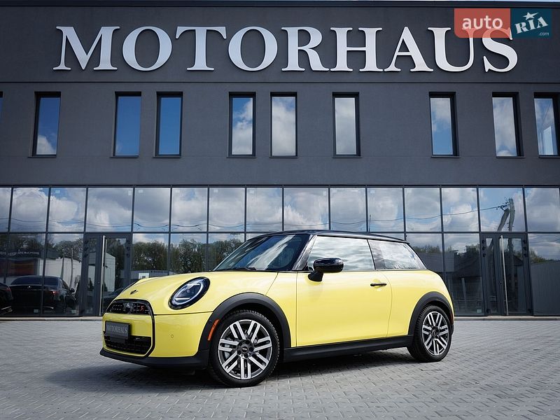 Хэтчбек MINI Cooper 2024 в Черновцах