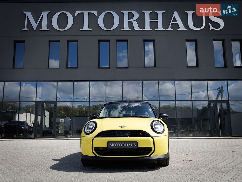 Хэтчбек MINI Cooper 2024 в Черновцах