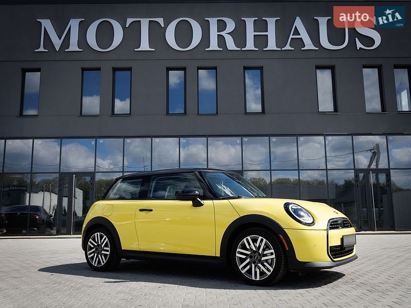 Хэтчбек MINI Cooper 2024 в Черновцах