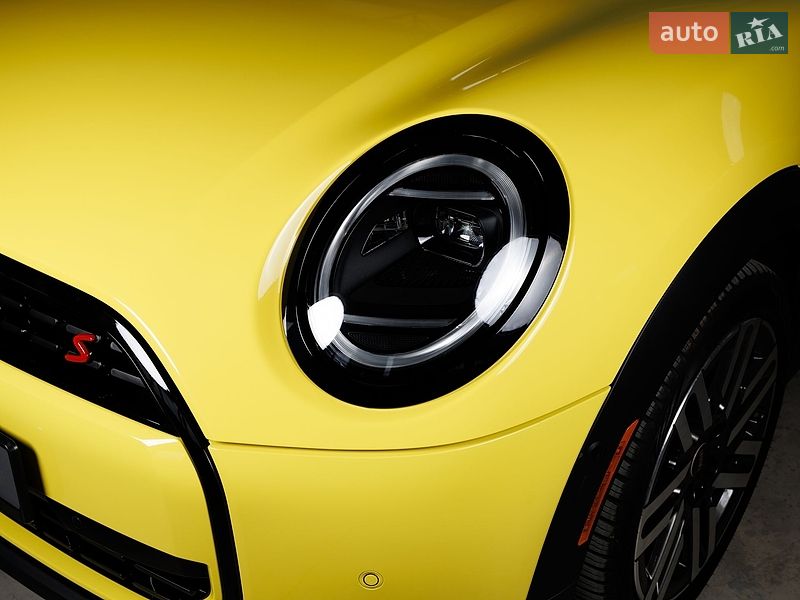 Хэтчбек MINI Cooper 2024 в Черновцах