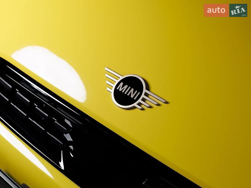 Хэтчбек MINI Cooper 2024 в Черновцах