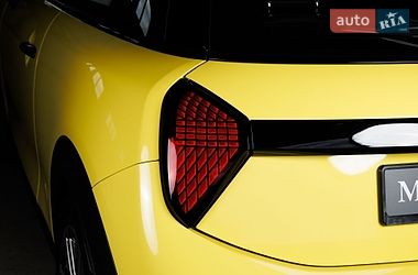 Хэтчбек MINI Cooper 2024 в Черновцах