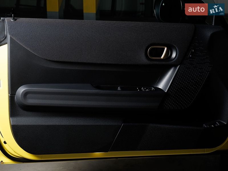 Хэтчбек MINI Cooper 2024 в Черновцах