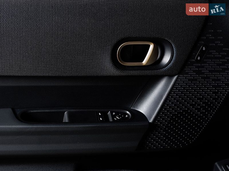 Хэтчбек MINI Cooper 2024 в Черновцах