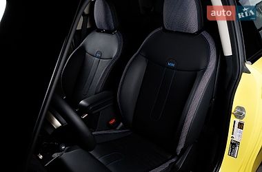 Хэтчбек MINI Cooper 2024 в Черновцах