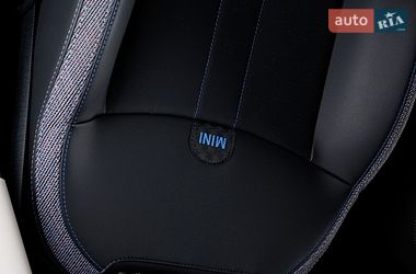 Хэтчбек MINI Cooper 2024 в Черновцах