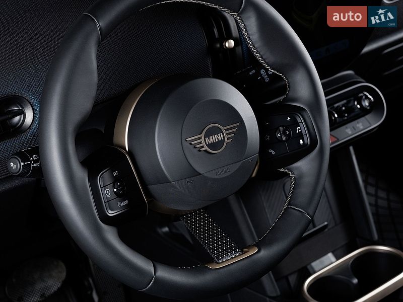 Хэтчбек MINI Cooper 2024 в Черновцах
